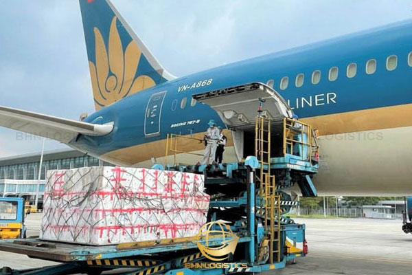 Các tuyến đường vận chuyển Trung Việt chính ngạch
