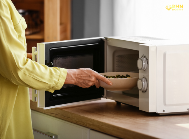 Nhà máy sản xuất lò vi sóng tại Trung Quốc phục vụ xuất khẩu