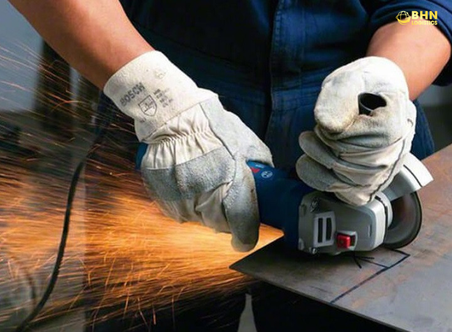 Kho tập kết nhập hàng Trung Quốc trước khi vận chuyển Trung Việt