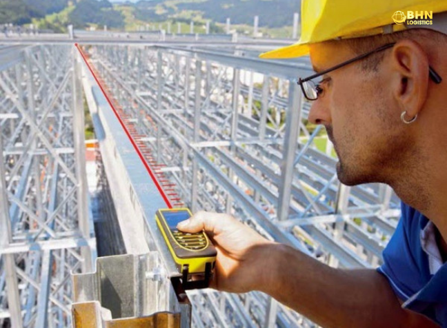 Ghép container khi vận chuyển máy đo khoảng cách laser chính ngạch