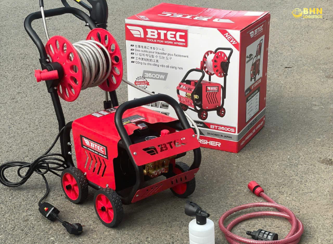 Đóng gói hàng khi nhập hàng Trung Quốc máy rửa xe chính ngạch